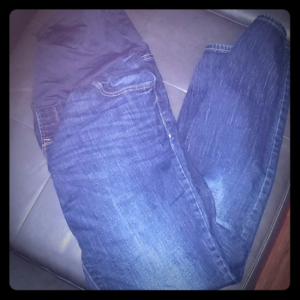 Old Navy Maternity  Skinny Jeans